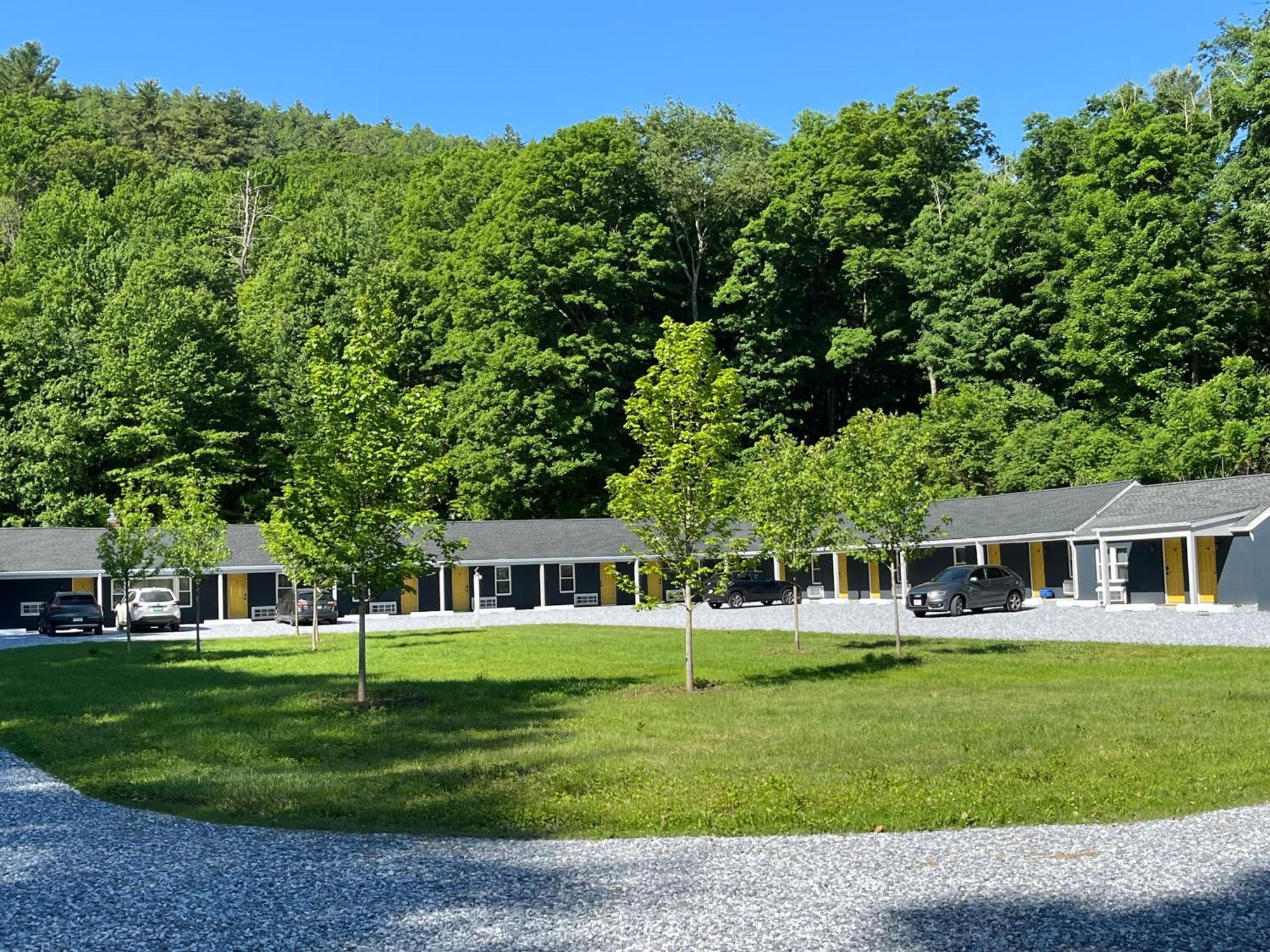 East Rock Inn Great Barrington Exterior photo